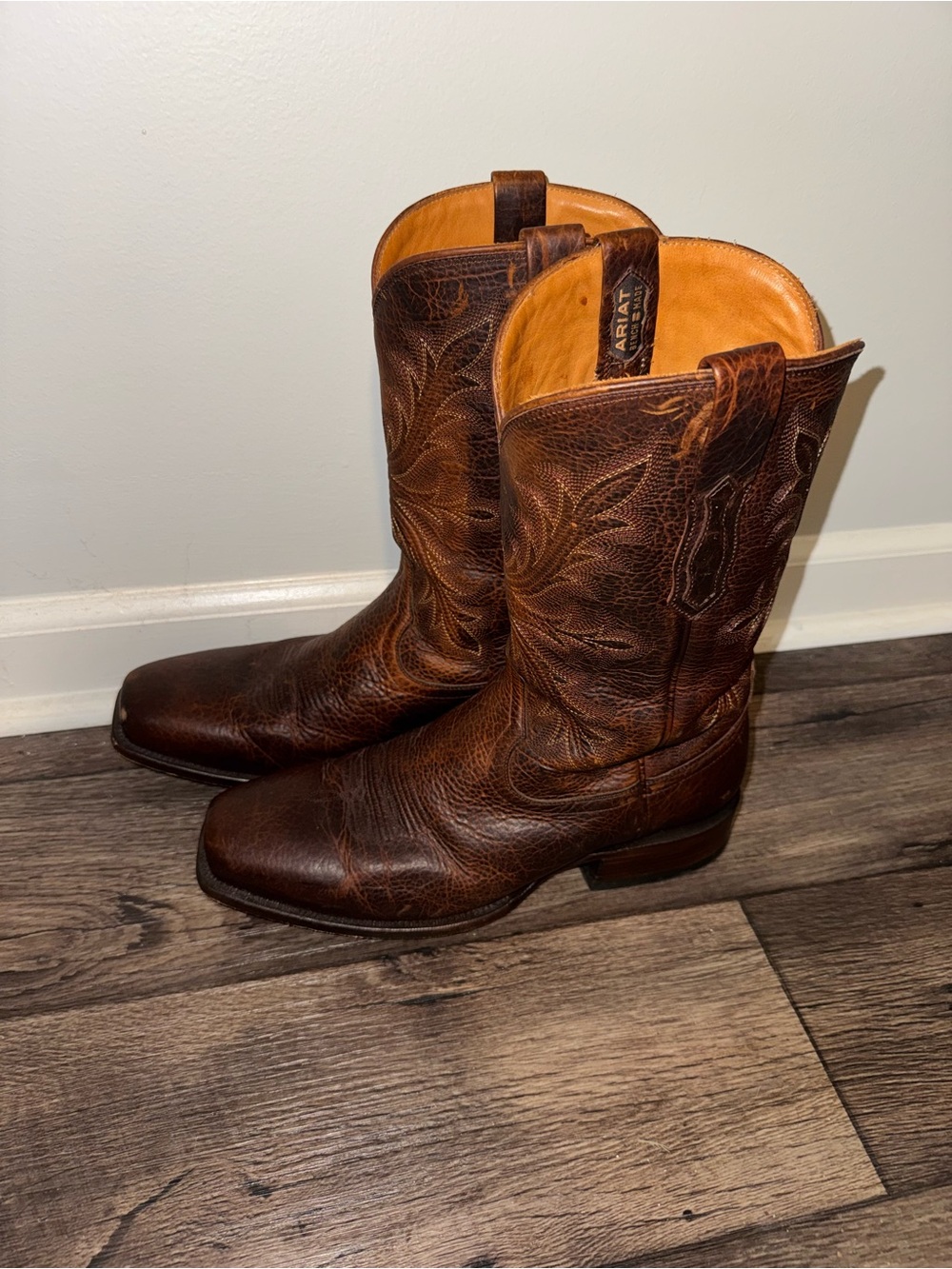 Ariat Men's Dark Brown Embossed Leather Western Boots